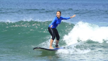 stage sensation à l'école de surf au sri lanka